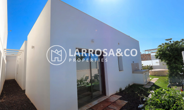 Herverkoop - Villa - Pilar de la Horadada - Costa Blanca