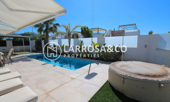 Herverkoop - Villa - Pilar de la Horadada - Costa Blanca