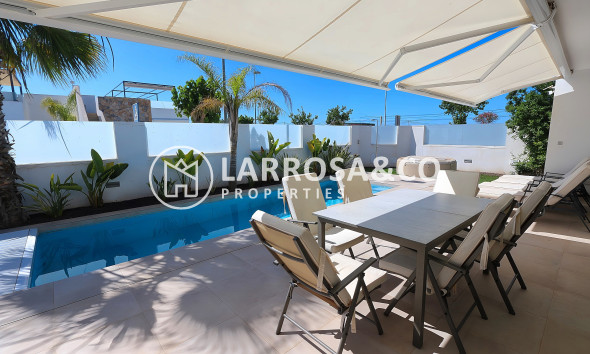 Herverkoop - Villa - Pilar de la Horadada - Costa Blanca