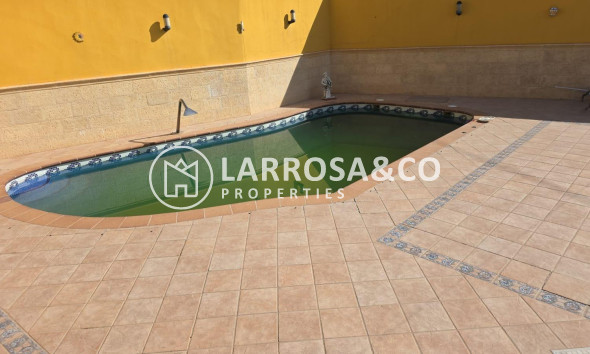 Reventa - Chalet - Pilar de la Horadada - PILAR DE LA HORADADA