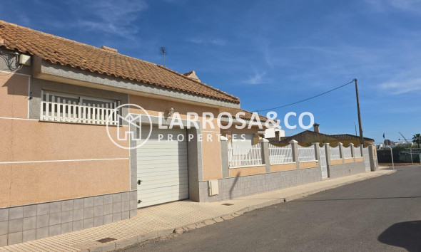 Reventa - Chalet - Pilar de la Horadada - PILAR DE LA HORADADA