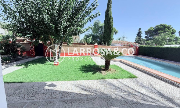 A Vendre - Villa - Campoamor