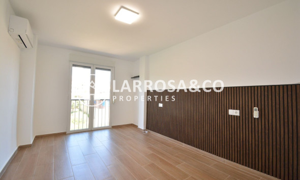 Resale - Apartment - Guardamar del Segura - CERVANTES-PLAYA