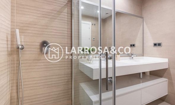 Herverkoop - Apartment - Benidorm - Playa de Poniente