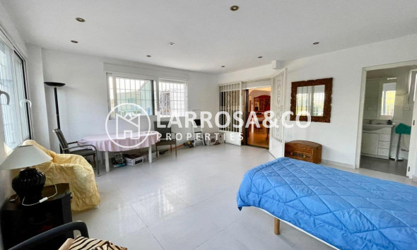 Вторичный рынок - Дом - Benidorm - Urbanizaciones