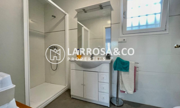 Вторичный рынок - Дом - Benidorm - Urbanizaciones