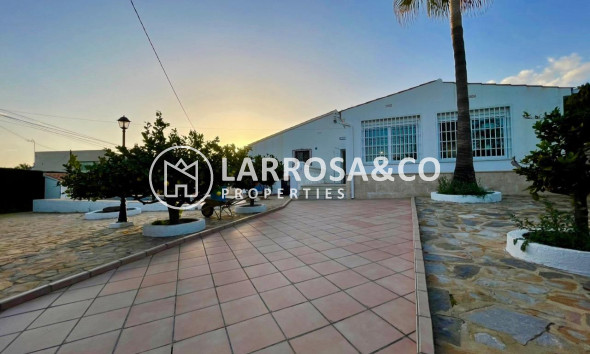 Вторичный рынок - Дом - Benidorm - Urbanizaciones