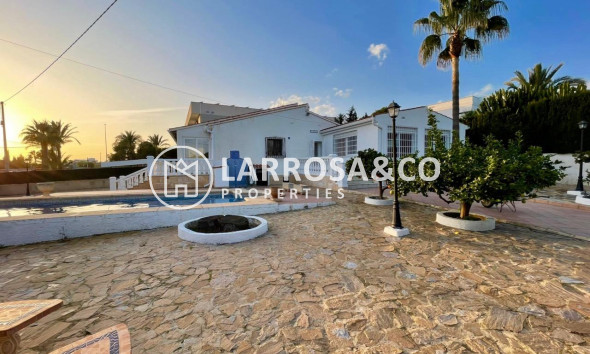 Вторичный рынок - Дом - Benidorm - Urbanizaciones