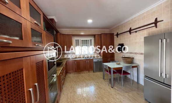 Resale - Detached House/Villa - Dolores - CMNO. ESCORREDOR