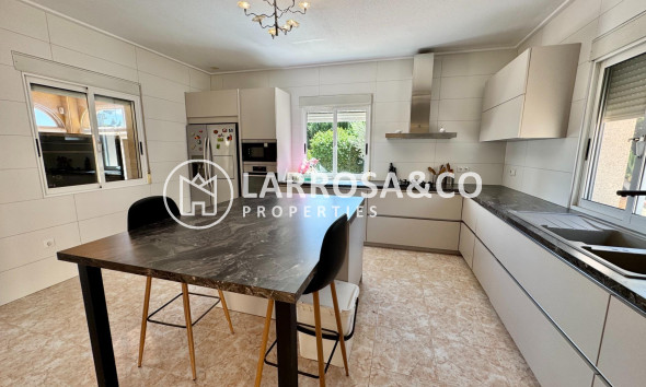 A Vendre - Villa - Dolores - CMNO. ESCORREDOR