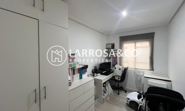Herverkoop - Apartment - Dolores - Comunidad valenciana