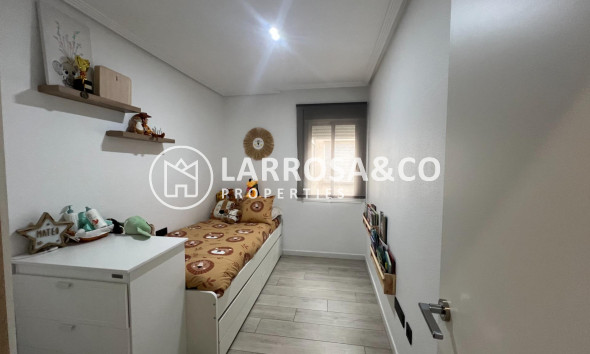 Herverkoop - Apartment - Dolores - Comunidad valenciana