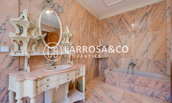 Resale - Country house - Callosa de Segura - Comunidad valenciana