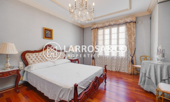 Resale - Country house - Callosa de Segura - Comunidad valenciana