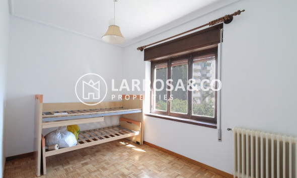 Herverkoop - Villa - El Campello - Costa Blanca