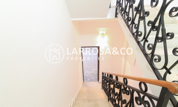 Herverkoop - Villa - El Campello - Costa Blanca