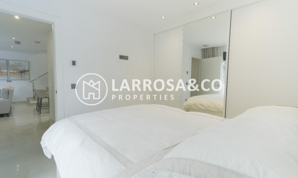 A Vendre - Villa - Dolores