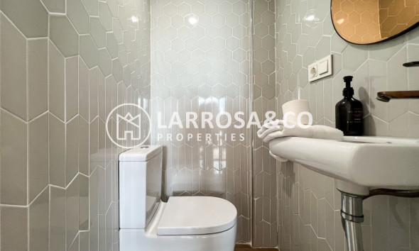 Resale - Apartment - Alicante - Costa Blanca