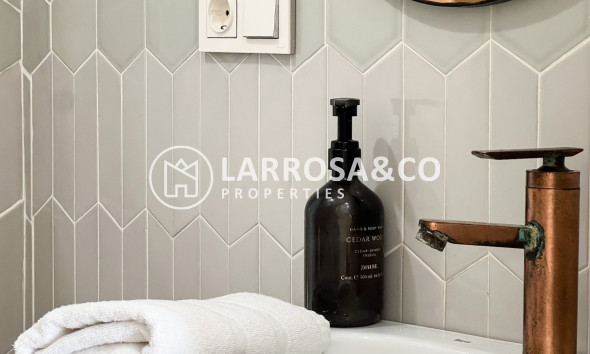 Resale - Apartment - Alicante - Costa Blanca