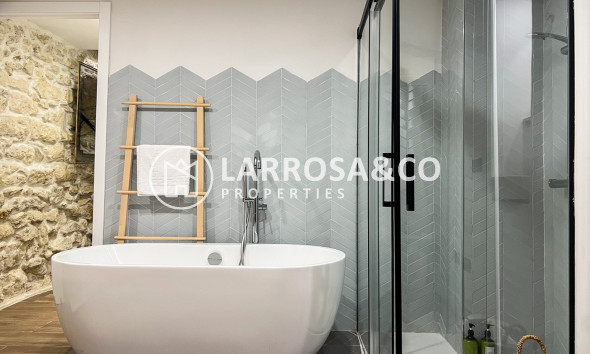 Resale - Apartment - Alicante - Costa Blanca