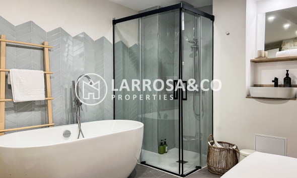 Resale - Apartment - Alicante - Costa Blanca