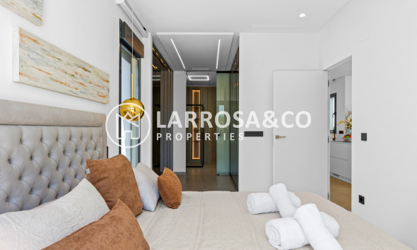 Herverkoop - Villa - El Campello - El Amerador