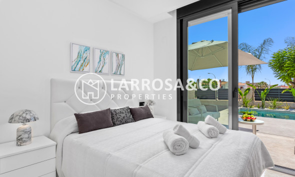 Herverkoop - Villa - El Campello - El Amerador