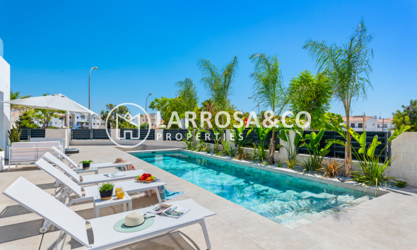 Herverkoop - Villa - El Campello - El Amerador