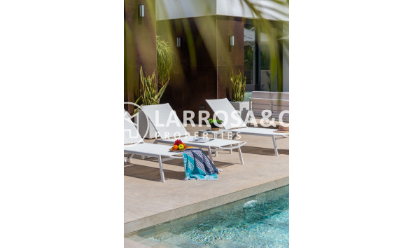 Herverkoop - Villa - El Campello - El Amerador