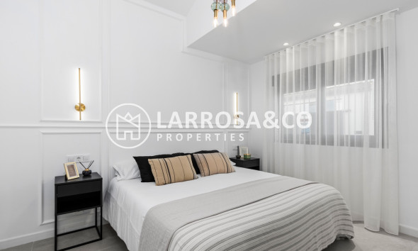 Вторичный рынок - Дом - Торревьеха - El chaparral