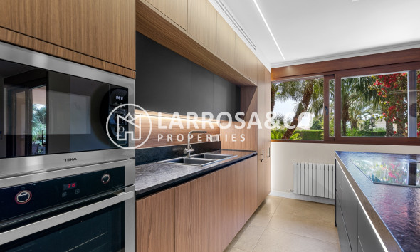 Herverkoop - Villa - Elche/Elx