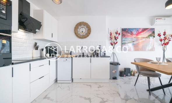 Herverkoop - Flat - Punta Prima