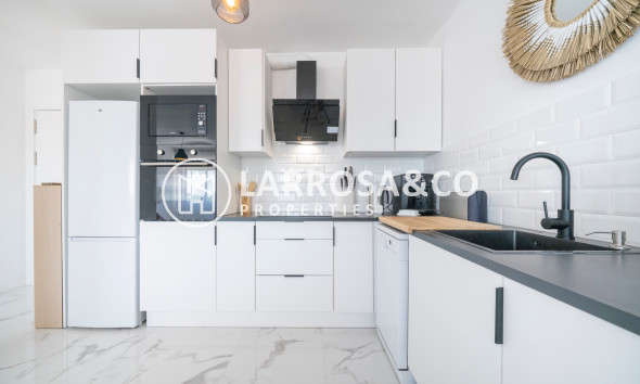 Herverkoop - Flat - Punta Prima