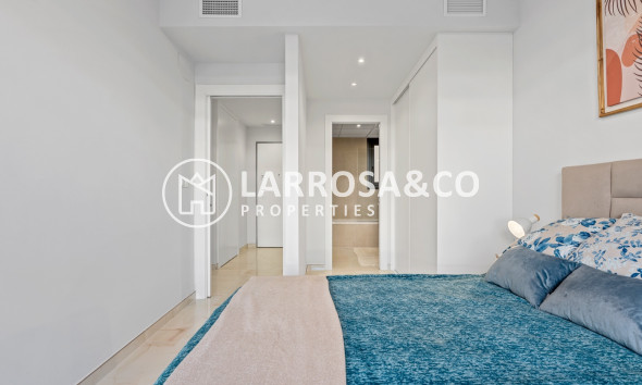 Resale - Apartment - Orihuela costa - Playa Flamenca