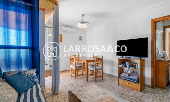 Resale - Apartment - Arenales del sol - Segunda linea playa