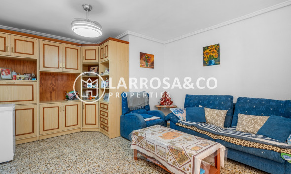 Resale - Apartment - Arenales del sol - Segunda linea playa