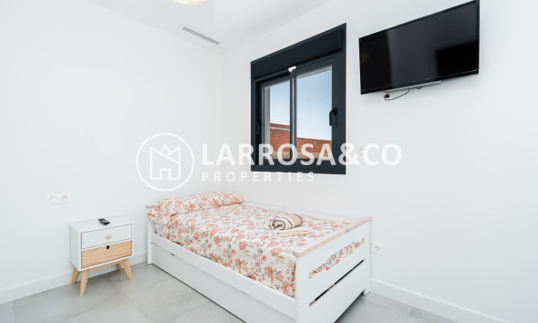 Reventa - Chalet - Los Montesinos - LOS MONTESINOS