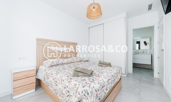Reventa - Chalet - Los Montesinos - LOS MONTESINOS