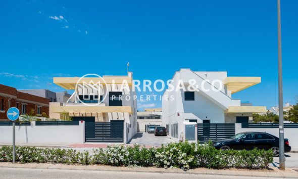 Reventa - Chalet - Los Montesinos - LOS MONTESINOS