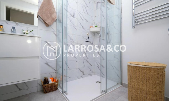 Reventa - Apartamento - Villamartin - Costa Blanca