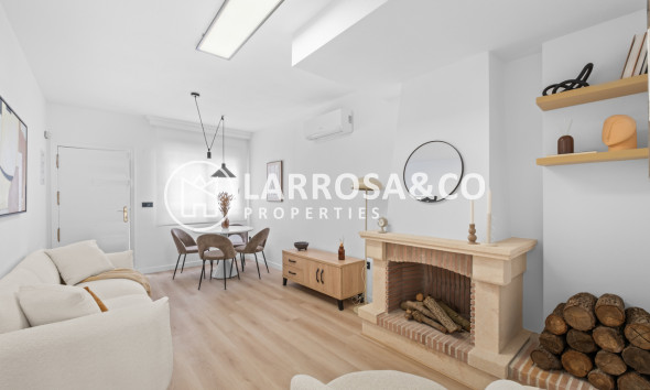 Resale - Semi-detached house - Villamartin - Costa Blanca