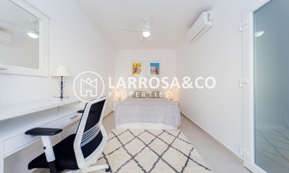 Resale - Bungalow - Dehesa de Campoamor - Costa Blanca