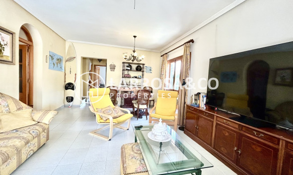 Resale - Detached House/Villa - La Zenia - Costa Blanca