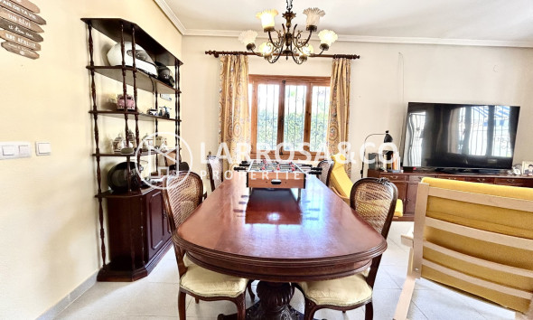 Resale - Detached House/Villa - La Zenia - Costa Blanca