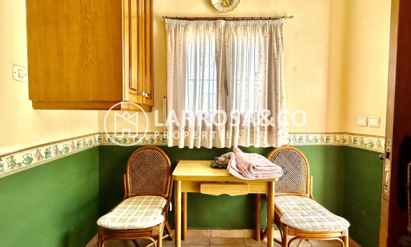 Resale - Detached House/Villa - La Zenia - Costa Blanca