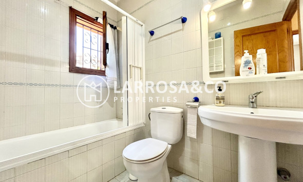 Resale - Detached House/Villa - La Zenia - Costa Blanca