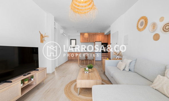 Resale - Apartment - San Miguel de Salinas - Inland
