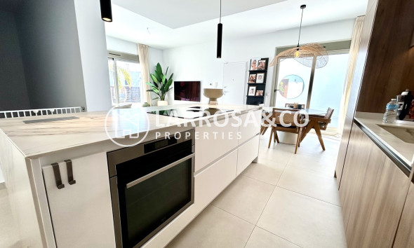 Herverkoop - Villa - San Miguel de Salinas - Inland