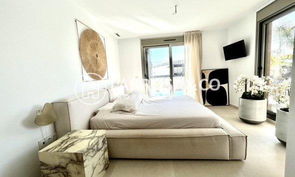 Herverkoop - Villa - San Miguel de Salinas - Inland