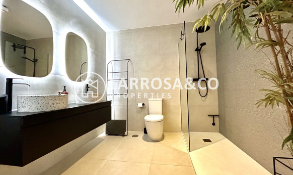 Herverkoop - Villa - San Miguel de Salinas - Inland